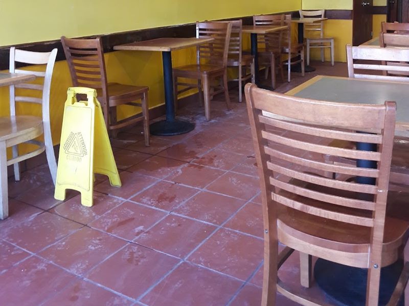 Tropical Grill interior